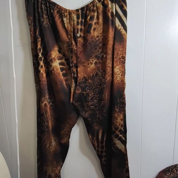 Secret Trasure 2 pcs Leopard Print Pajama Set Size 12/14 - Picture 4 of 5